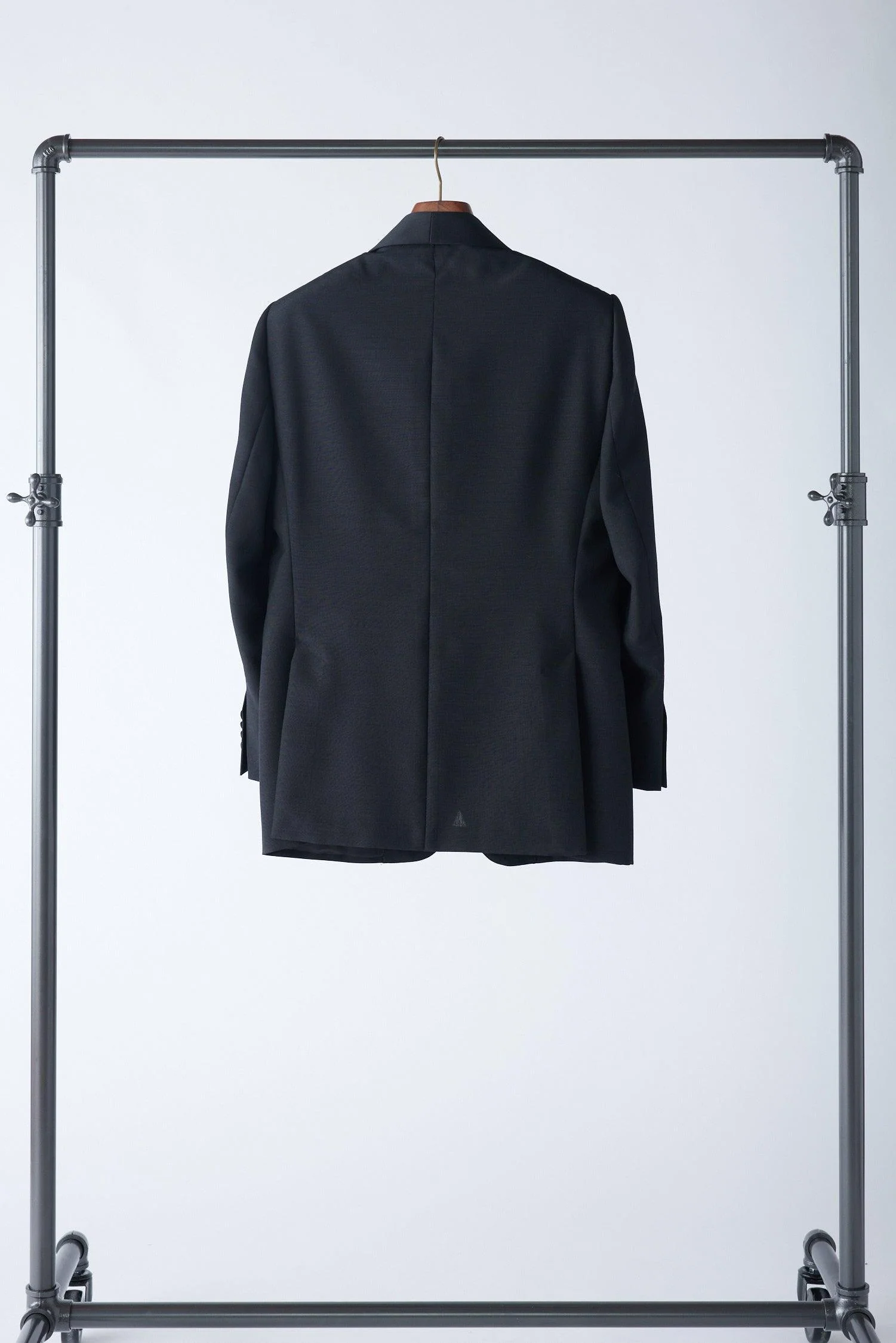 Essential Tuxedo - Image 7